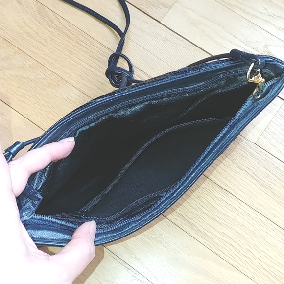 Vintage snake skin navy clutch purse - Picture 3 of 5